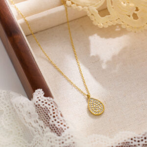 collier adèle