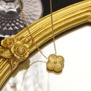 collier nina
